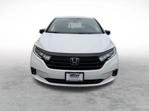 Used 2023 Honda Odyssey Sport image 2