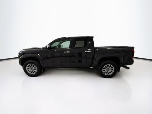 New 2026 Toyota Tacoma Limited AWD/4WD image 4