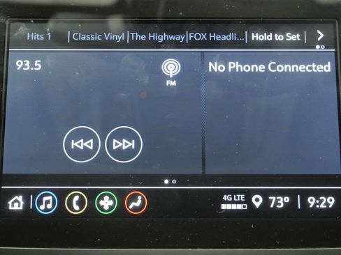 Used 2025 Chevrolet Malibu LT FWD image 17