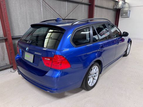 Used 2010 BMW 328i xDrive Wagon AWD/4WD image 30