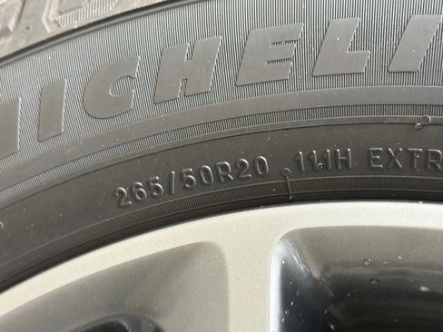 Used 2018 Dodge Durango GT image 41