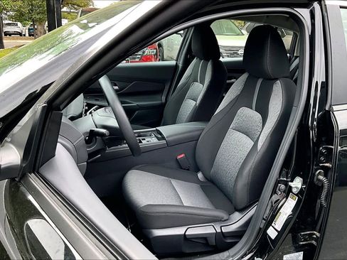 New 2026 Nissan Sentra SV image 9