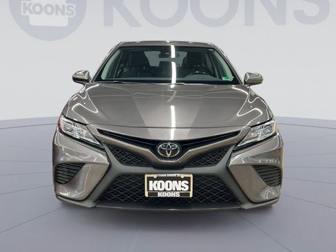 Used 2019 Toyota Camry SE image 10