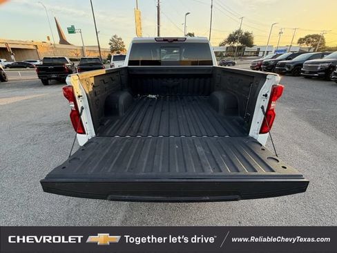 Used 2025 Chevrolet Silverado 1500 High Country w/ High Country Premium Package AWD/4WD image 36