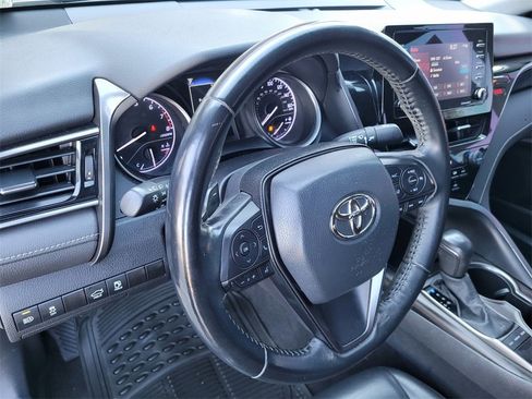 Used 2022 Toyota Camry SE image 26