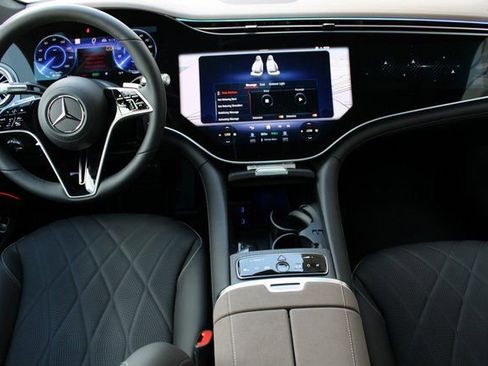 Used 2023 Mercedes-Benz EQS 580 4MATIC Sedan image 21