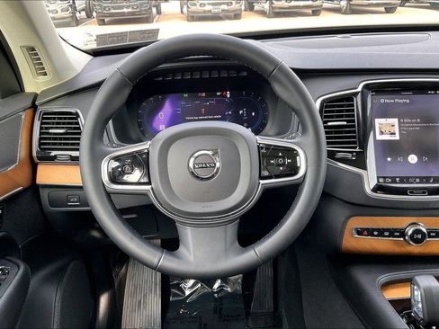 Used 2024 Volvo XC90 B6 Plus w/ Protection Package Premier image 5
