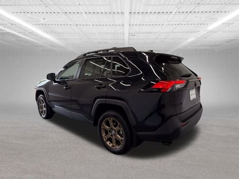 Used 2023 Toyota RAV4 AWD Hybrid image 3