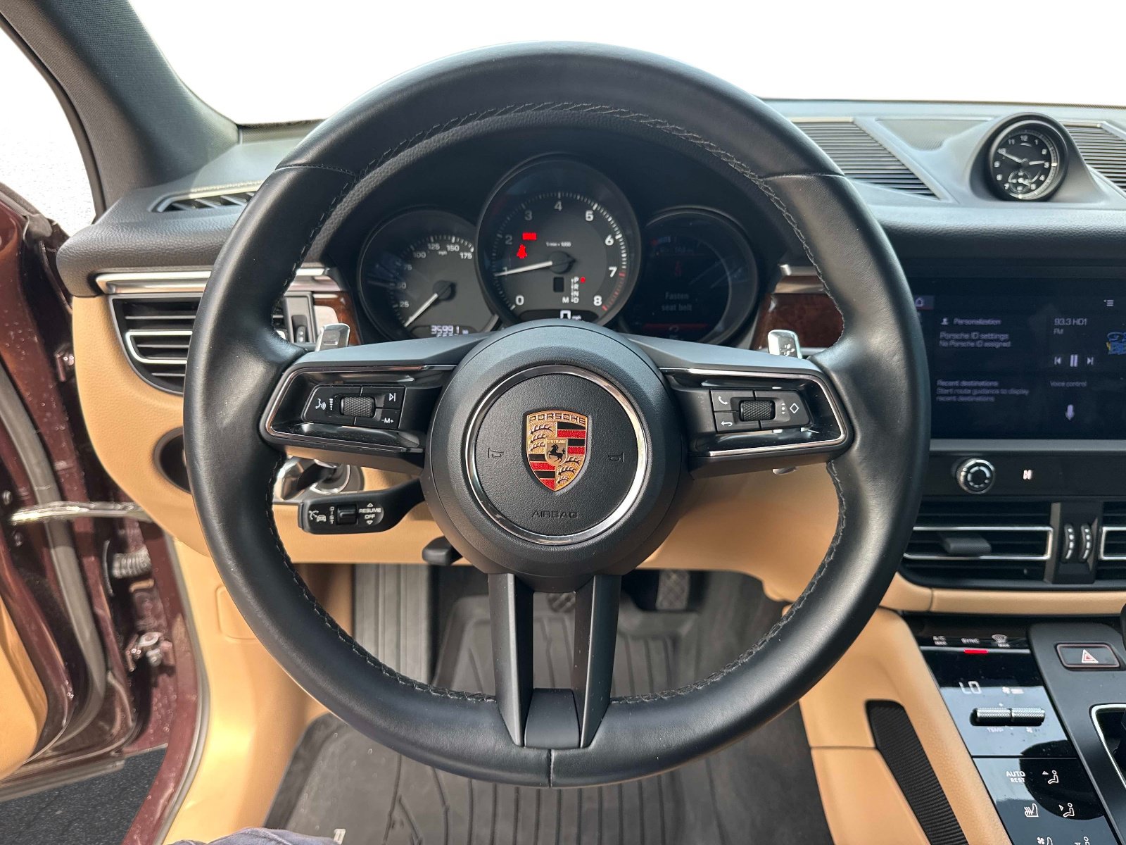 Used 2023 Porsche Macan Turbo AWD/4WD image 29