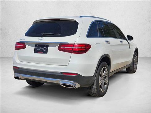 Used 2019 Mercedes-Benz GLC 300 image 5
