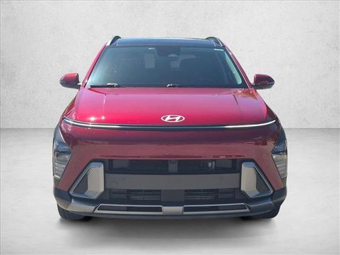 Used 2024 Hyundai Kona Limited FWD image 2