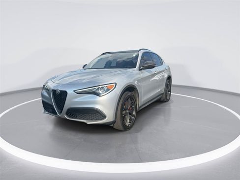 Used 2019 Alfa Romeo Stelvio w/ Nero Edizione RWD image 4