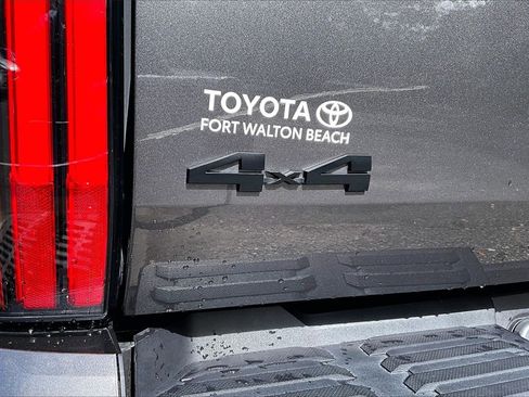 Used 2023 Toyota Tundra Platinum image 21
