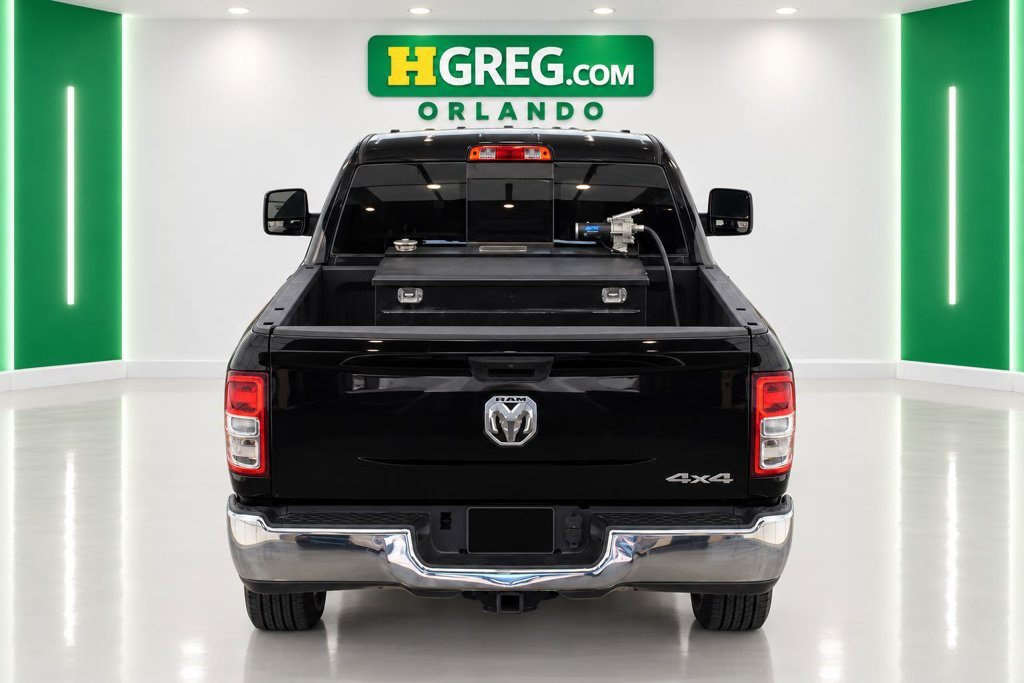 Used 2024 RAM 2500 Tradesman w/ Chrome Appearance Group AWD/4WD image 8