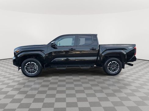 Used 2024 Toyota Tacoma TRD Sport image 4