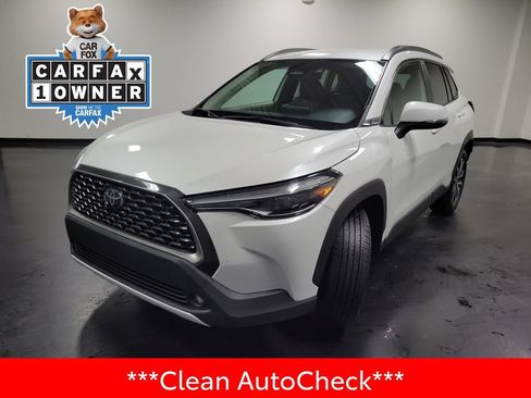 Used 2023 Toyota Corolla Cross XLE AWD/4WD image 4
