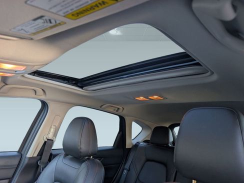 Used 2024 MAZDA CX-5 Carbon Edition image 15