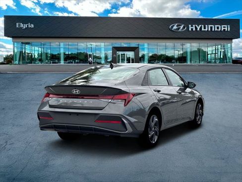 New 2026 Hyundai Elantra Sport FWD image 7