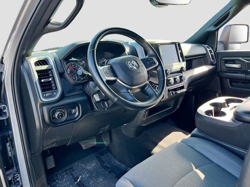 Used 2024 RAM 2500 Big Horn w/ Bed Utility Group image 9