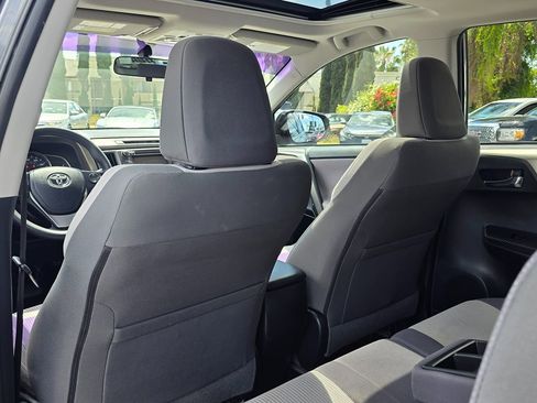 Used 2015 Toyota RAV4 XLE FWD image 21