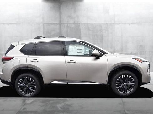 New 2026 Nissan Rogue Platinum image 5