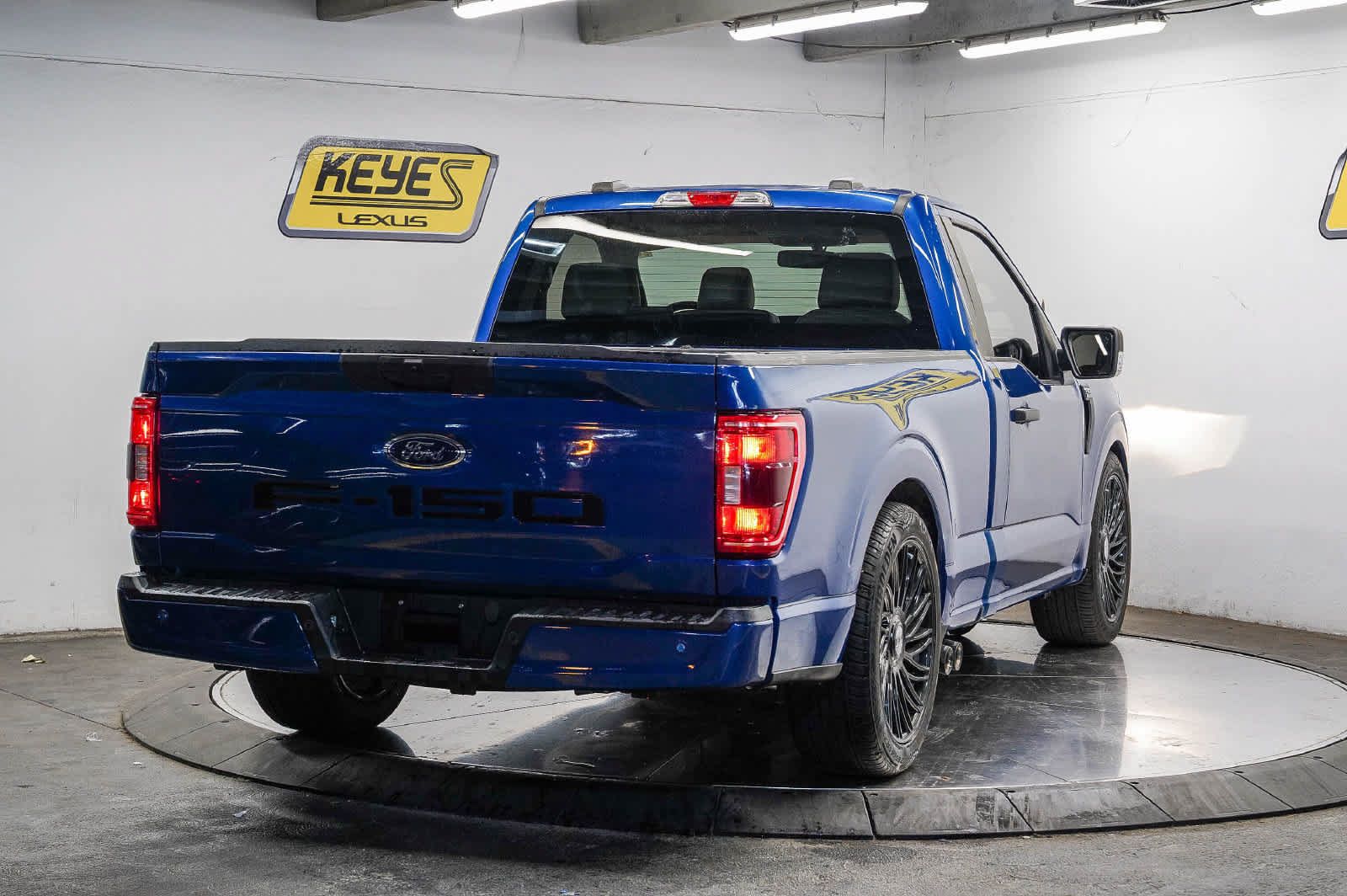 Used 2023 Ford F150 XL w/ XL Chrome Appearance Package RWD image 4