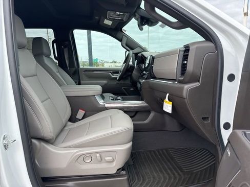 New 2026 Chevrolet Silverado 2500 LTZ w/ LTZ Convenience Package image 13