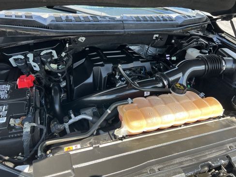 Used 2018 Ford F150 XLT w/ Equipment Group 302A Luxury AWD/4WD image 27