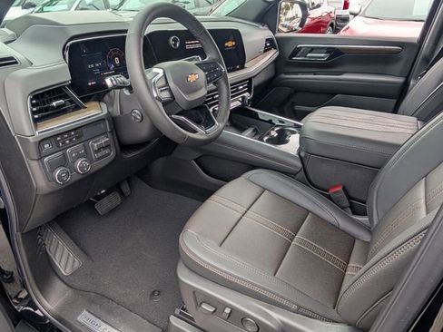 New 2026 Chevrolet Suburban High Country RWD image 6