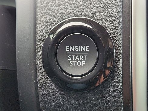 New 2026 Ford Expedition Active image 9