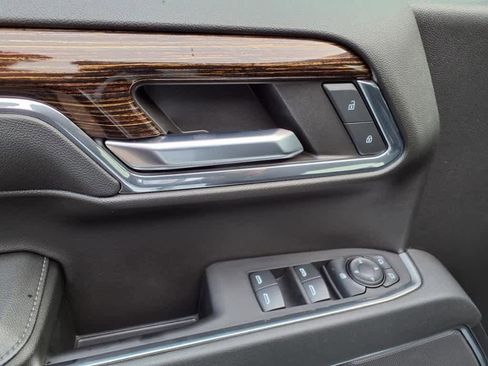 Used 2024 GMC Sierra 1500 Elevation image 14