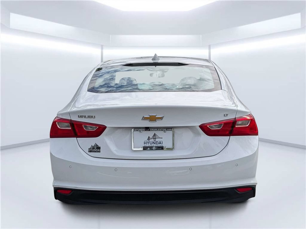 Used 2025 Chevrolet Malibu LT FWD image 4