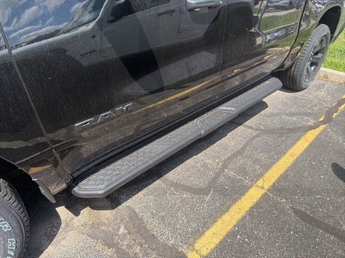 New 2026 RAM 1500 Express AWD/4WD image 4