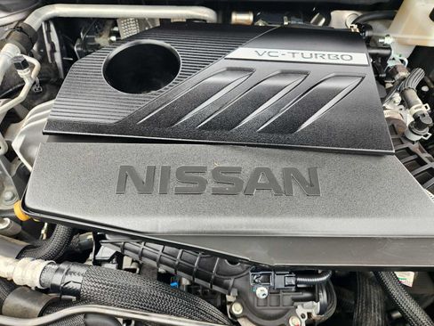 Used 2023 Nissan Rogue SV FWD image 30