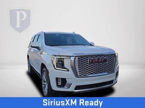 Used 2023 GMC Yukon Denali AWD/4WD image 14