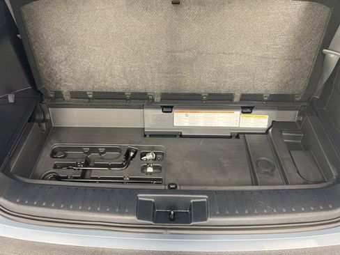 Used 2022 Toyota Highlander XLE image 10