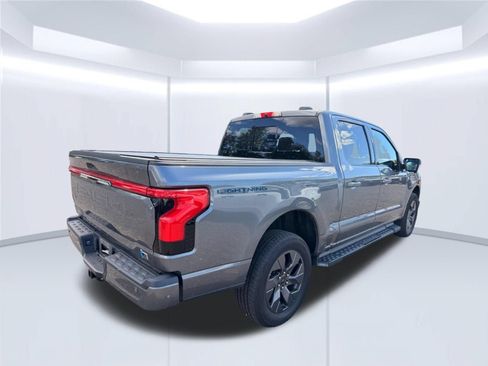 Used 2022 Ford F150 Lightning Lariat w/ Equipment Group 511A High AWD/4WD image 3