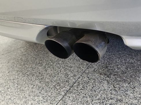Used 2010 Jaguar XKR R RWD image 36