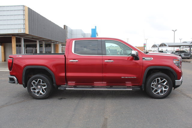 Used 2023 GMC Sierra 1500 SLT AWD/4WD image 2