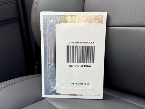 New 2025 Ford Expedition Active image 42