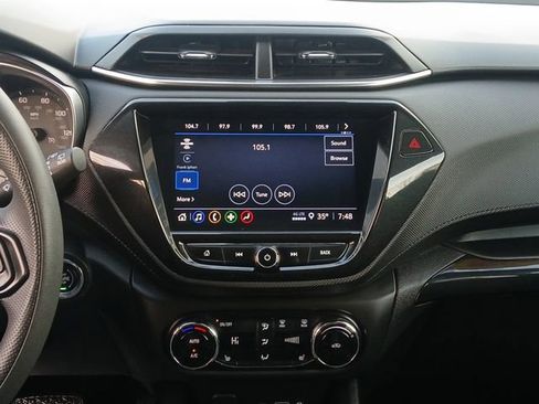 Used 2023 Chevrolet TrailBlazer LT w/ Convenience Package image 12