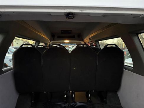 Used 2010 Ford E-250 and Econoline 250 Extended image 17