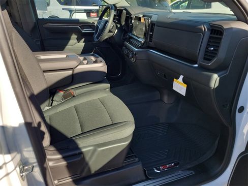 New 2026 Chevrolet Silverado 1500 LT image 17