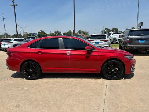 Used 2026 Volkswagen Jetta SEL FWD image 4
