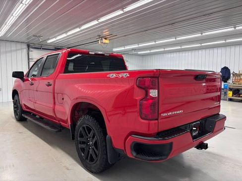 Used 2022 Chevrolet Silverado 1500 Custom AWD/4WD image 4