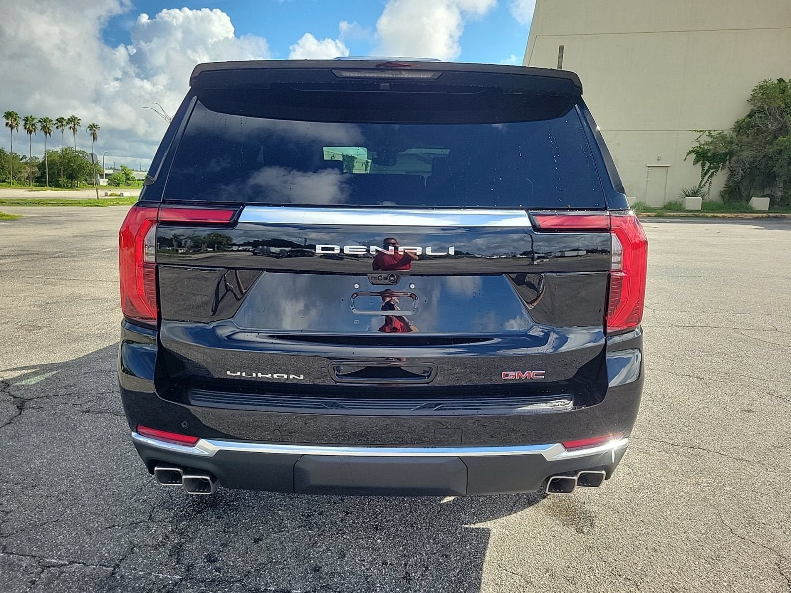 New 2026 GMC Yukon Denali w/ Denali Reserve Package AWD/4WD image 6