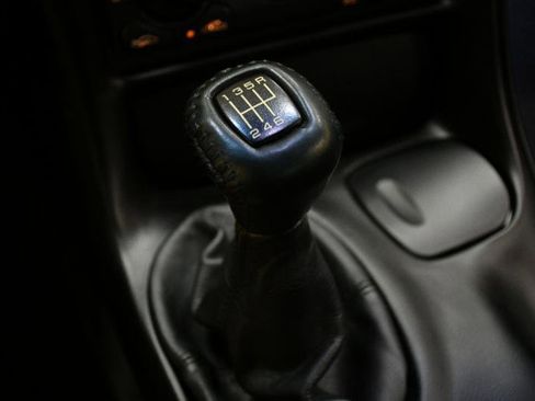 Used 1999 Chevrolet Corvette Coupe image 32