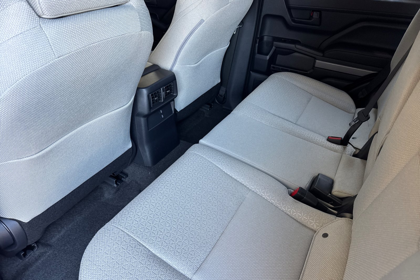 New 2026 Toyota 4Runner SR5 AWD/4WD image 9