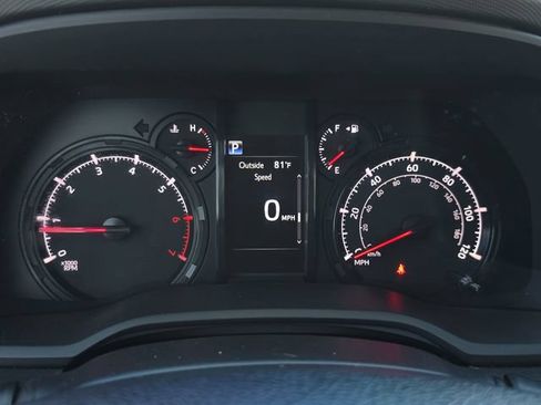 Used 2022 Toyota 4Runner SR5 Premium w/ Moonroof Package AWD/4WD image 19