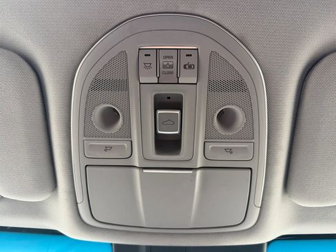 Used 2018 Genesis G80 3.8 w/ Option Group 03 image 36